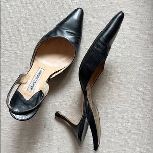 Manolo Blahnik Elegant Black Slingback Heels